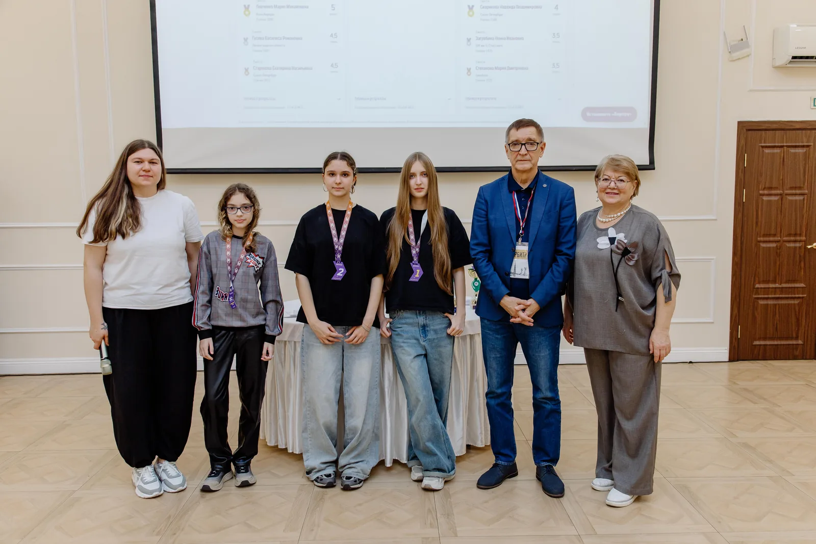 А3 «Высшая орбита» · Женский зачёт. Призёры женского зачёта «Высшей орбиты» на церемонии награждения «Старта сезона».